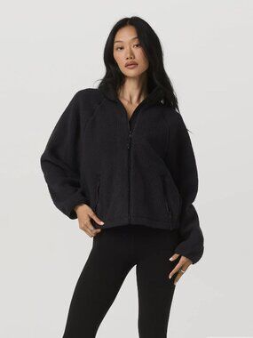 Vuori Alpine Jacket NWOT